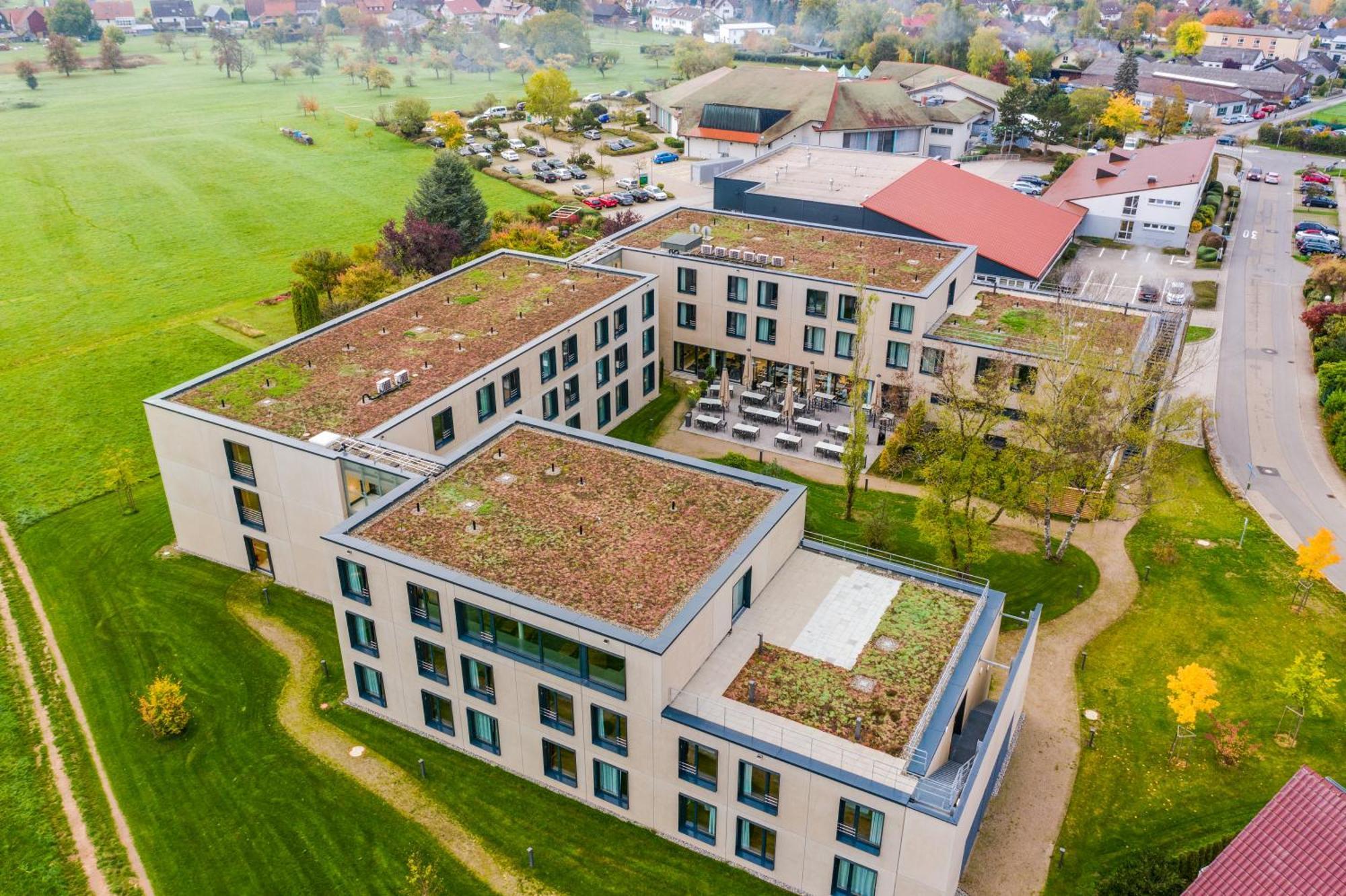 Dekra Congresshotel Wart Altensteig Exteriör bild
