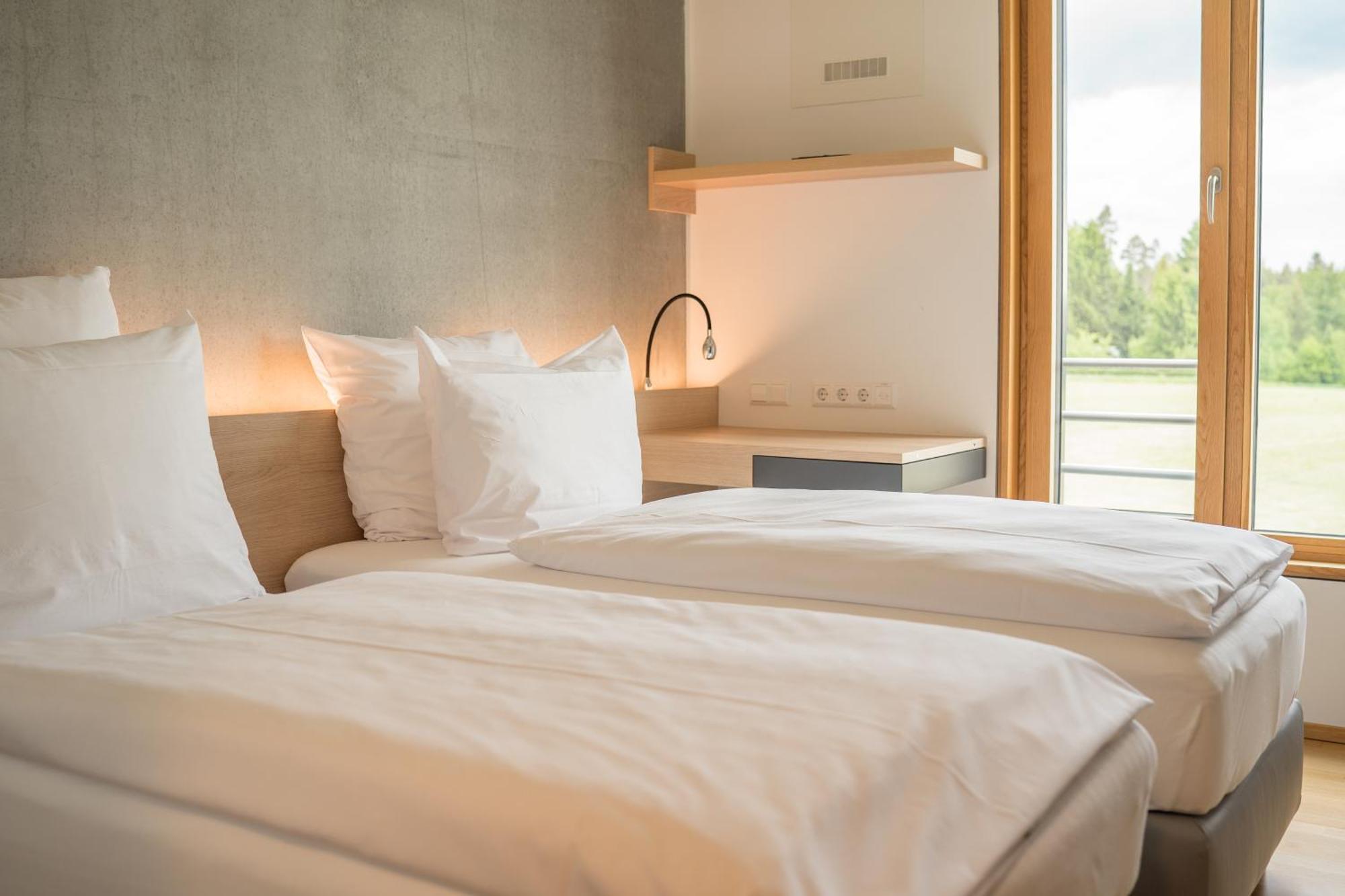 Dekra Congresshotel Wart Altensteig Exteriör bild