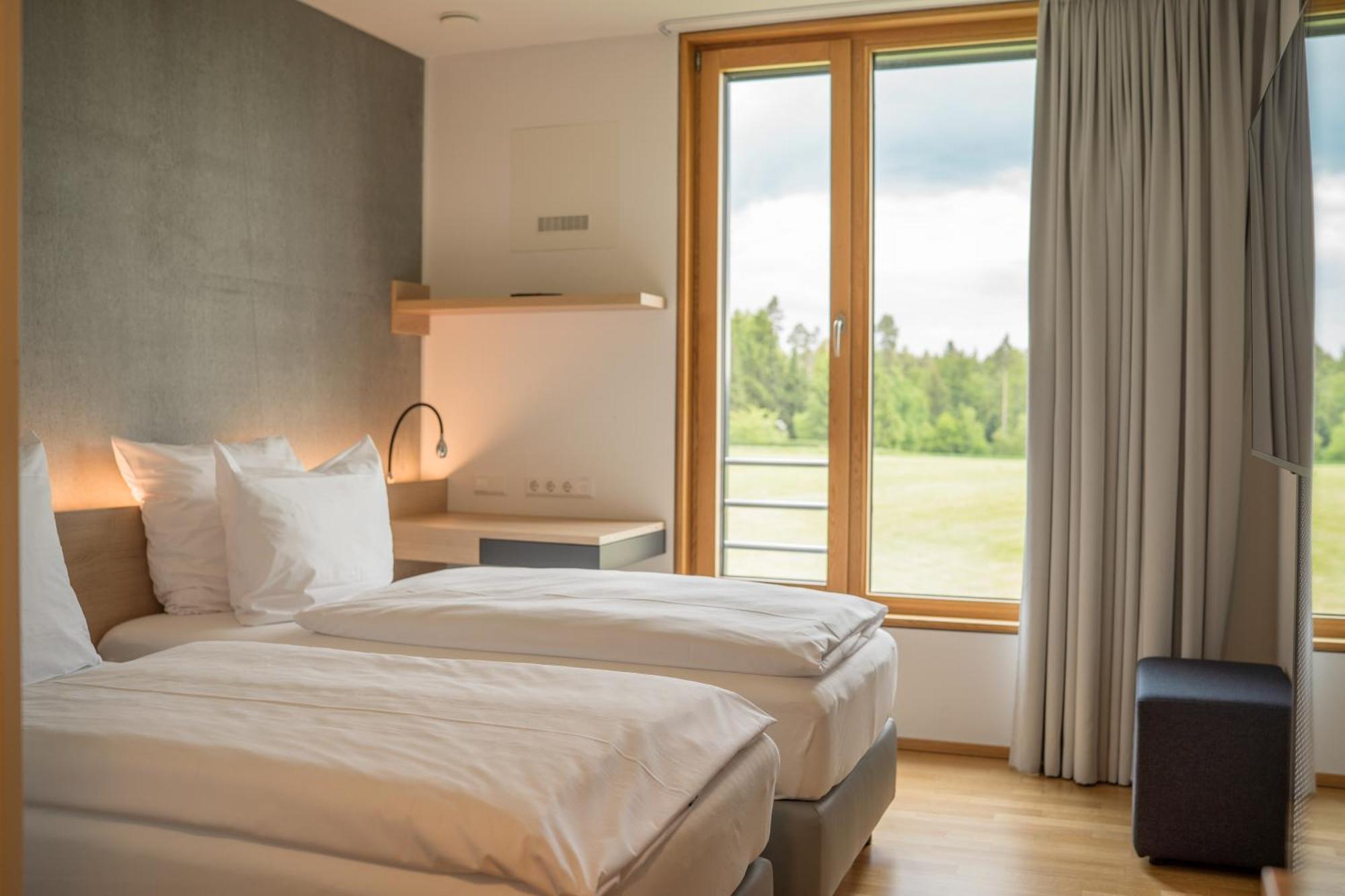 Dekra Congresshotel Wart Altensteig Exteriör bild