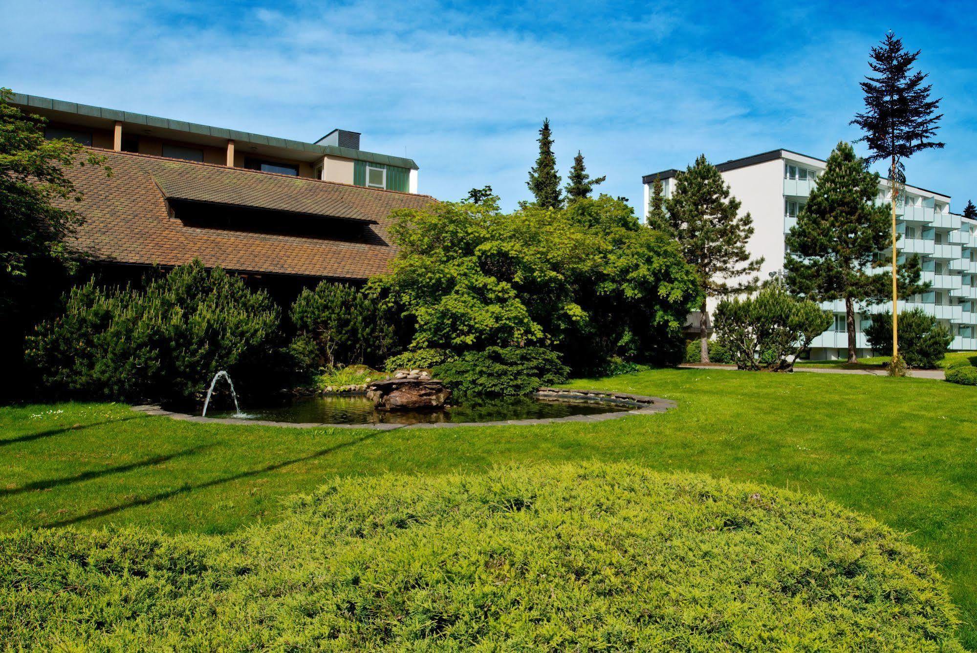 Dekra Congresshotel Wart Altensteig Exteriör bild